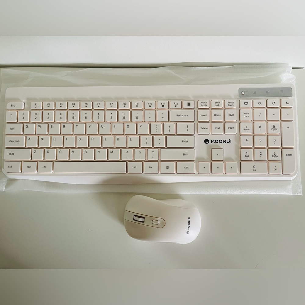 New koorui wireless full-size keyboard and Mouse combos 2.4g usb silent